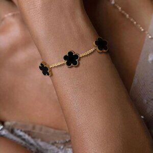Black Flower Bracelet 18K Gold Plated‎